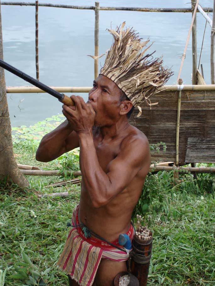 Shooting Blowgun